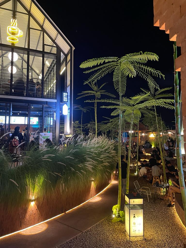 Suasana malam di Nako Bali
